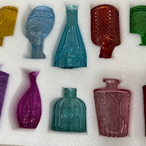 Colored Glass Bud Vase Set of 10, Color Small Flower Bud Vases Bulk for Events - Picture 1 of 4